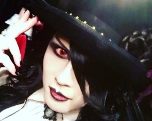 ハットを被ったローズ伯爵